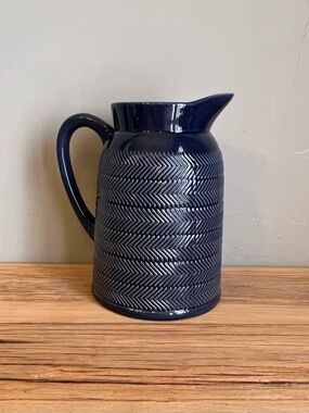 Textured Ceramic Pitcher in Deep Navy Blue